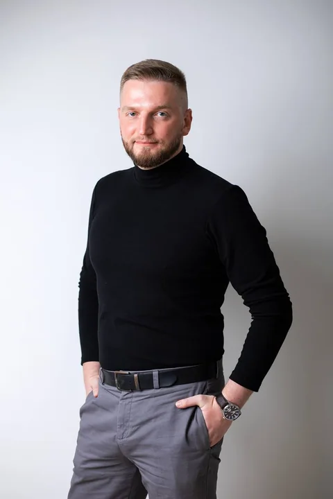 Дмитрий Лукашов